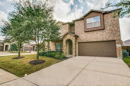 3044 Maple Creek Drive Fort Worth, TX 76177