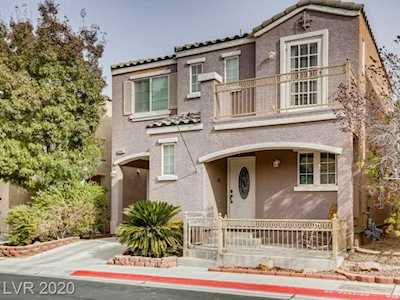 10442 Baby Bud St Las Vegas, NV 89183