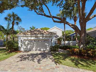 27114 Lost Lake Ln Bonita Springs, FL 34134