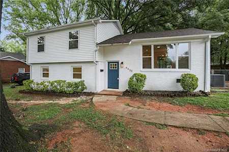 4600 Crestmont Dr Charlotte, NC 28205