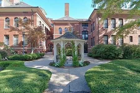 1 School Street #204 Arlington, MA 02476