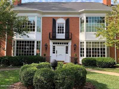 3829 Washington Square #3 Louisville, KY 40207