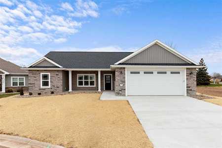921 Whisper Falls Ct Menasha, WI 54952