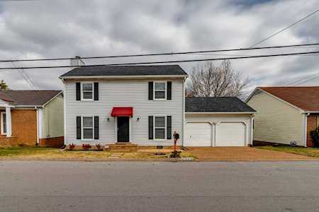5304 Village Way Nashville, TN 37211