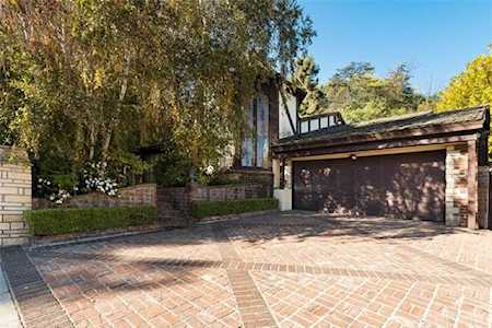 4301 Valley Meadow Road Encino, CA 91436