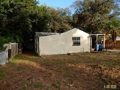 2409 6th St E Bradenton, FL 34208