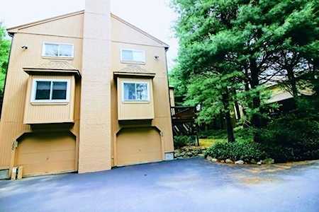 98 Captain Eames Cir #98 Ashland, MA 01721