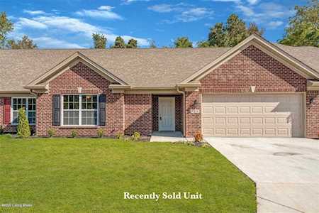 5904 Shepherd Crossing Dr Louisville, KY 40219