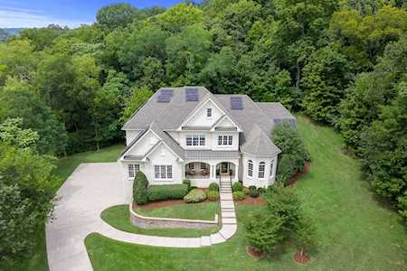 888 Lakemont Ct Nashville, TN 37220