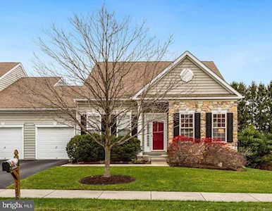 125 Augusta Dr Honey Brook, PA 19344