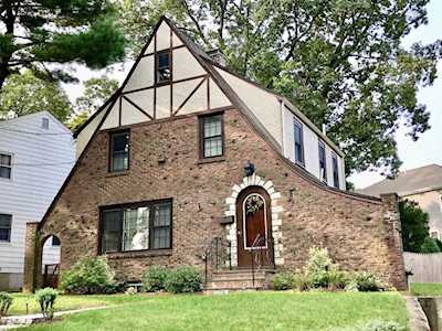 24 Harland Road Waltham, MA 02453