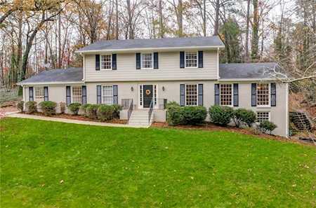 280 Knoll Woods Terrace Roswell, GA 30075