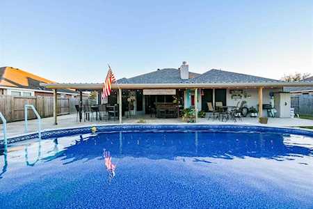 4923 Cotton Creek Dr Baytown, TX 77523