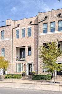 568 S Pearl Expy Dallas, TX 75201