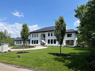 160 Lakeview Lane Wayzata, MN 55391