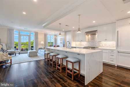 6900 Fleetwood Rd #710 Mclean, VA 22101
