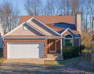 4801 Fairway Pointe Ct Louisville, KY 40241