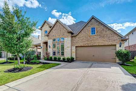 13714 Fernhill Dr Sugar Land, TX 77498