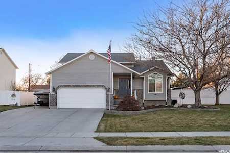 7566 Misty Hollow Way West Jordan, UT 84084