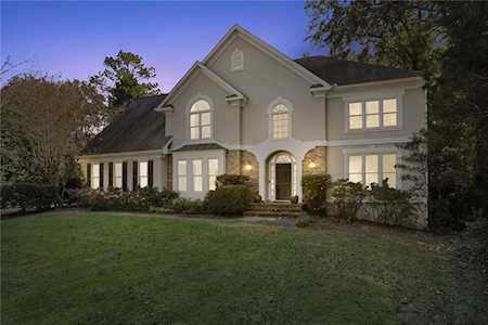 215 Morgan Farm Dr Sandy Springs, GA 30342