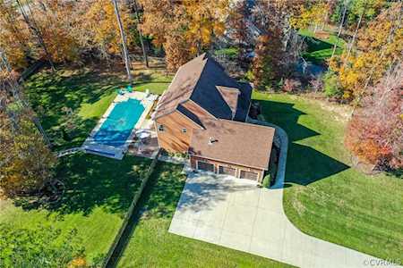 7913 Erinton Dr Chesterfield, VA 23838