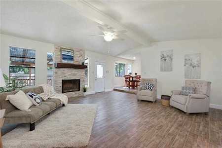 1901 Esplanade CIR Austin, TX 78727
