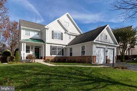 43224 Darkwoods St Chantilly, VA 20152