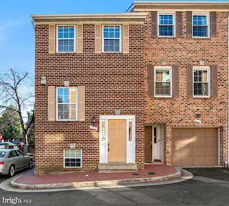 938 Rolfe St Arlington, VA 22204