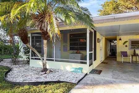 304 Palmetto Rd W Nokomis, FL 34275