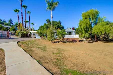 2384 Sunset Drive Escondido, CA 92025