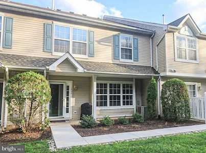 1607 Stokes Rd Mount Laurel, NJ 08054