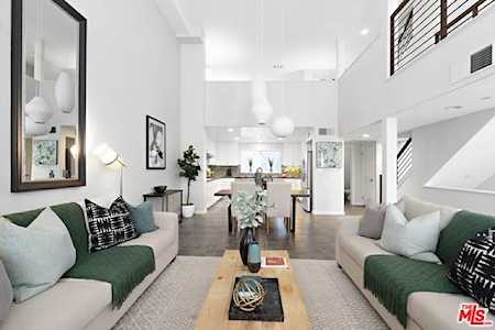 7401 S Sepulveda Boulevard #122 Los Angeles, CA 90045