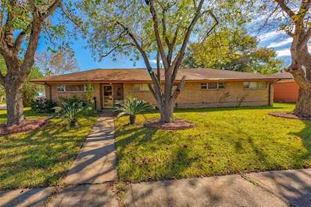 1226 Wilma Lois Ave Pasadena, TX 77502