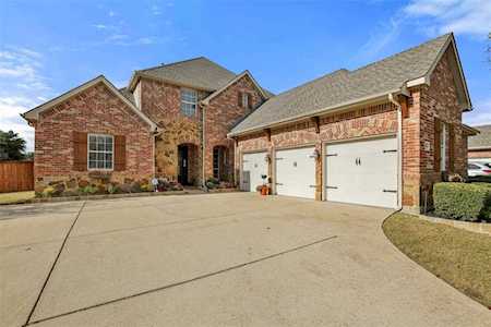 8611 Weston Lane Lantana, TX 76226