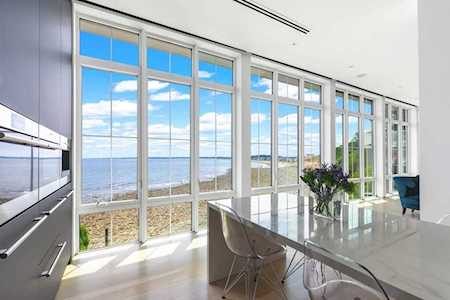 62 Holbrook Ave Hull, MA 02045