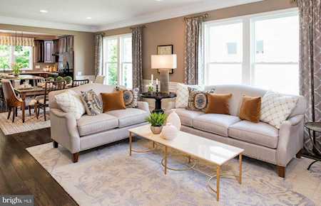 11 Mcquarie Dr #2 Fredericksburg, VA 22406