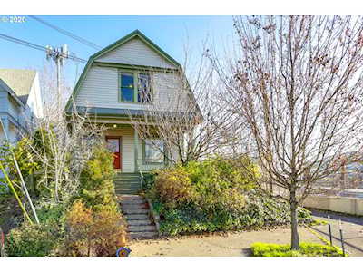 2004 NW 21st Pl Portland, OR 97210