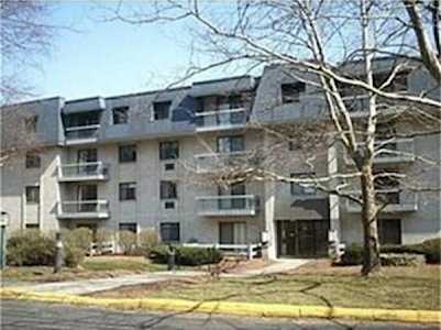 85 Commons Drive #406 Shrewsbury, MA 01545