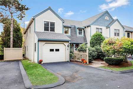 26 Crystal Brook Way #I Marlborough, MA 01752