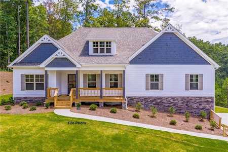 409 Spring Lake Hills White, GA 30184