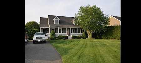 80 Pheasant Ln Bridgewater, MA 02324