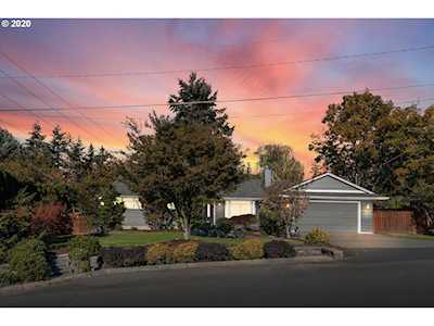 6875 SW Peyton Rd Portland, OR 97223