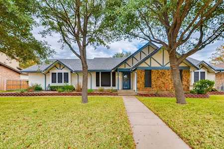 3924 Diamond Loch W North Richland Hills, TX 76180