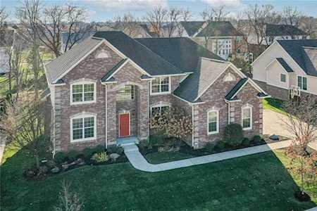 2681 Old Vines Dr Westfield, IN 46074