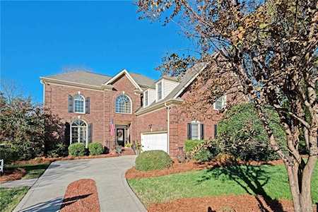 6213 Glengarrie Ln Huntersville, NC 28078