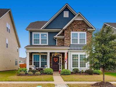 8724 Hallowford Dr Huntersville, NC 28078