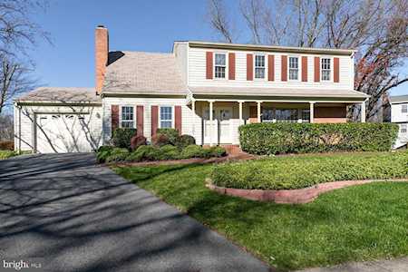 7901 Marysia Ct Springfield, VA 22153