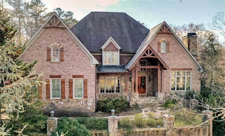 910 Shepards Ct Roswell, GA 30075