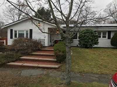 22 Radcliff Rd Beverly, MA 01915