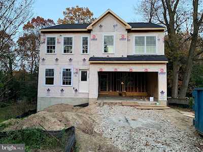 7725 Woodlawn Ave Pasadena, MD 21122